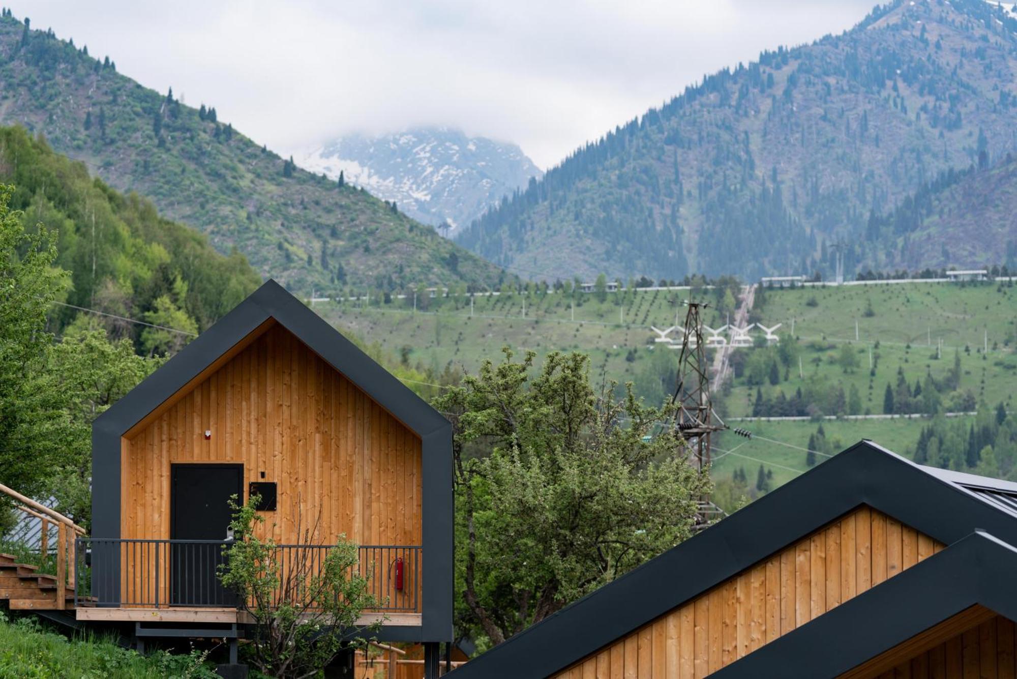 Qazaq Auyl Eco Hotel Almati Kültér fotó